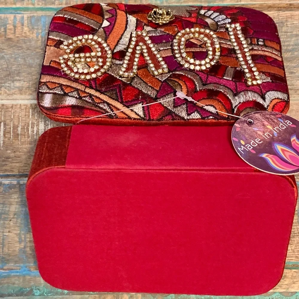 Embroidered Love Jewelry Storage Box with Rose & Rhinestones - Rare! - Picture 7 of 10